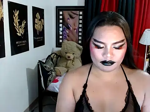 TSbrianaHugeCock live sex cam