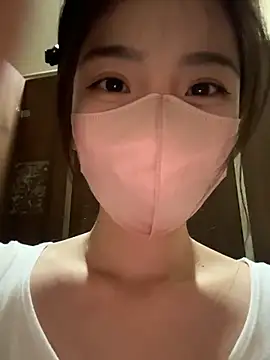 gougou13 live sex cam