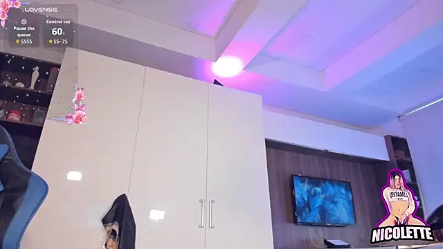 nicolette_tay webcam