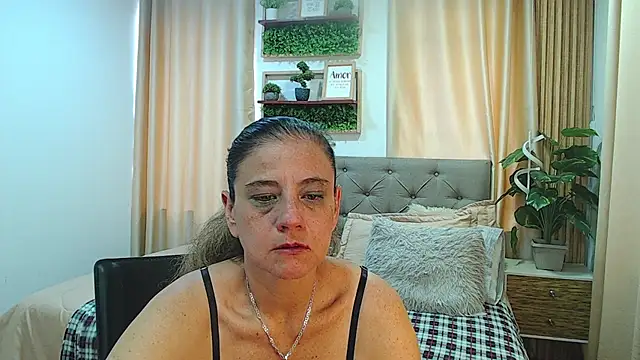 sasi_luna webcam