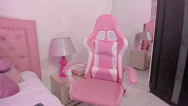 LindaaCherry webcam