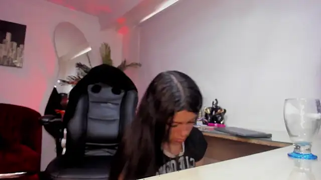 Meghan320 webcam