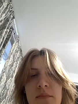 mooniekiss webcam