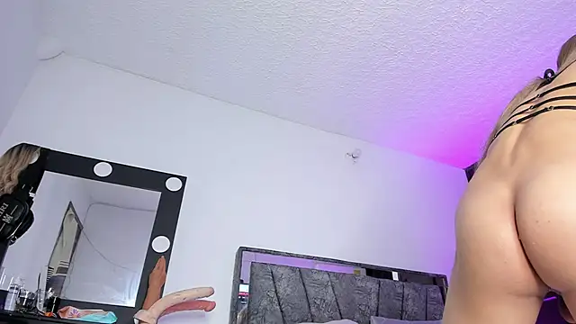 francesca_suzett_ webcam