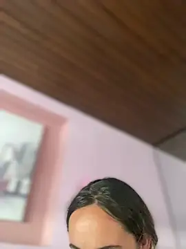 Webcam Model (Im_Luuu)  is live.Free join now!