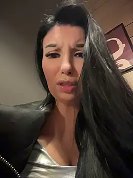 tisha_busty (F milf) - OFF wet pants & rub pussy with it CAFE