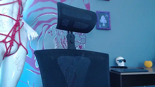 regina_iris (F young) - SHOW YOUR BEATIFUL FEETS