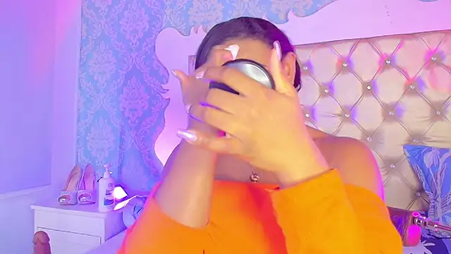 Live sex cam of CaseyMoon