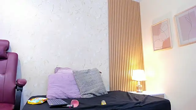 megansumer webcam