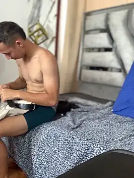 Antonella_And_Thiago webcam