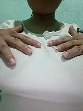 Shine_Mai webcam