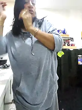 LadyNahir webcam