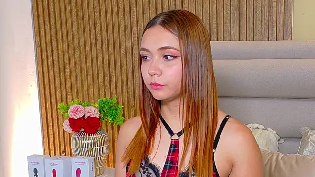 LondraBlush live sex cam