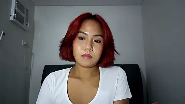 misscutee (F young) - get naked and spread ass