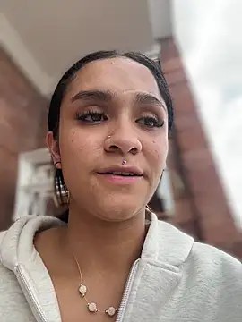 Isabella-Teen webcam