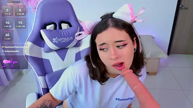 Mia_wee webcam