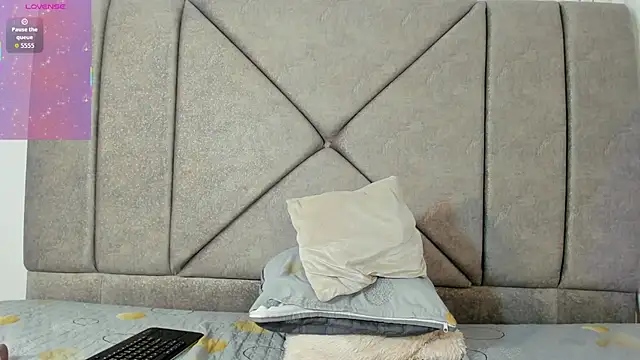 Miaa_Star1 webcam