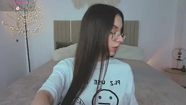 Real_cutie1 webcam