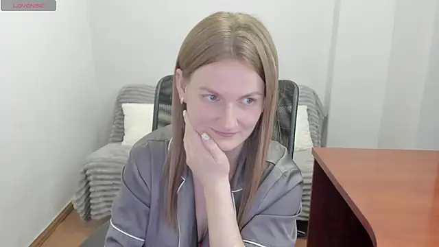 Alisha_Skyes webcam