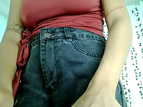 Akemy_Saunders webcam