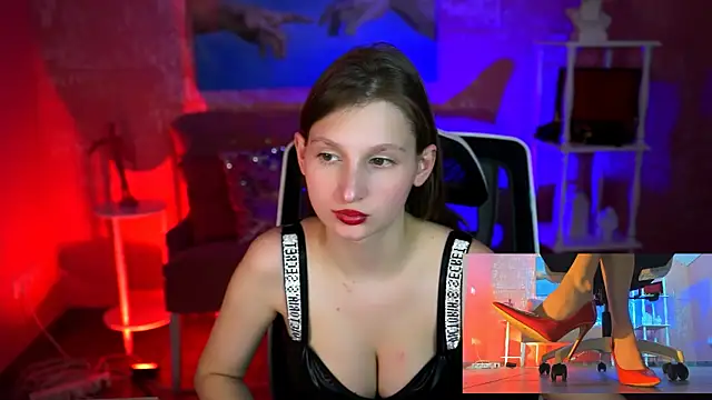EllaHorton webcam
