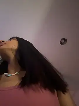 leilani_X webcam