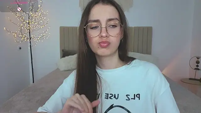 Real_cutie1 webcam
