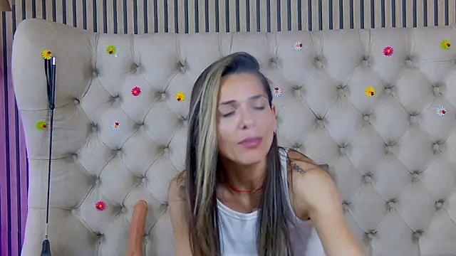 PlayfulShow webcam