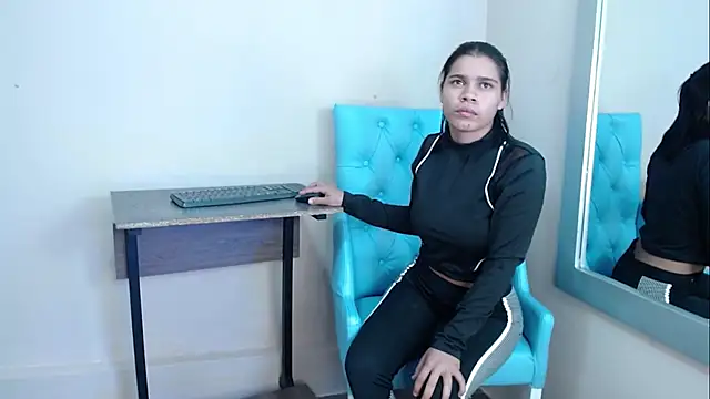 Dora__26 webcam