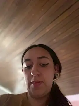 Im_Luuu webcam