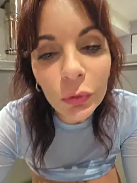 JuneLaFrenchie webcam