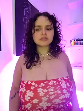 SeleneLuminari8 webcam