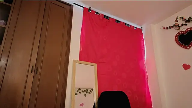 MiaCollinssx webcam