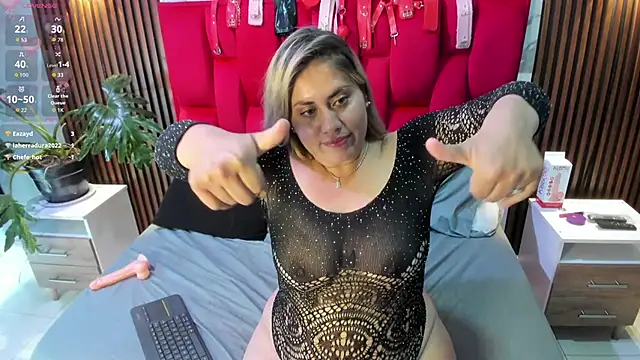 Aleja-Blonde webcam