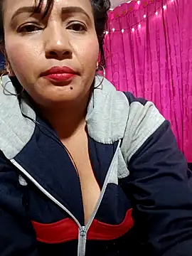 Webcam Model (agatha_sluttylatina)  is live.Free join now!