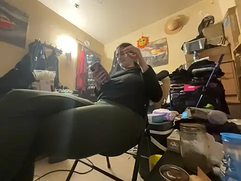 Snowbunnycake_131 live sex cam