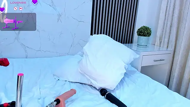 jackandrosse_ (F young) - 🥵show pussy near🦁