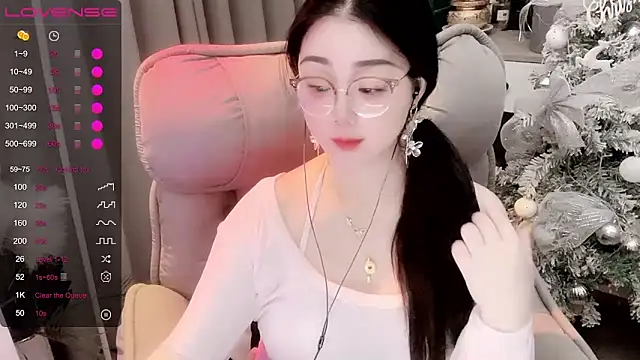 Monica-666888- webcam