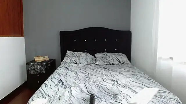 Emilia_1995 webcam