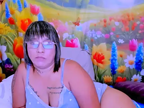 indianroxy webcam