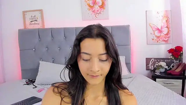 Miss-Alicia webcam
