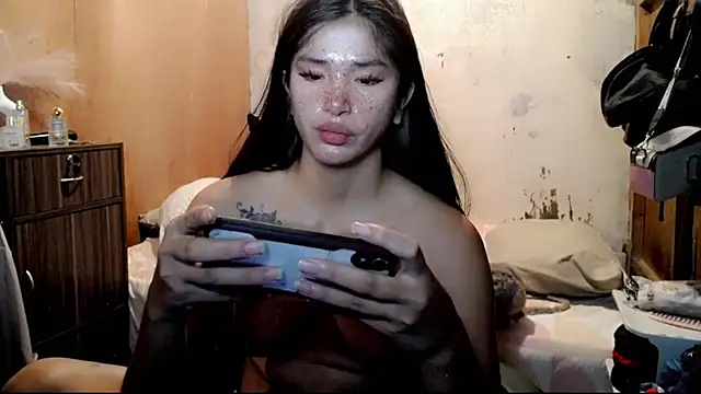 yanaleciousxx - Yanaleciousxx's free webcam - UK Sex Cams