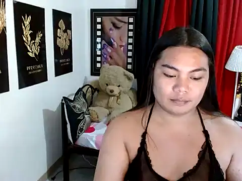 TSbrianaHugeCock webcam