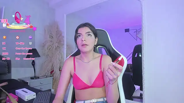 KarelyMitchel webcam