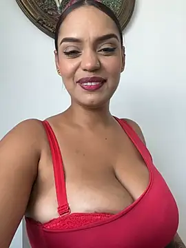 Sara-77 webcam