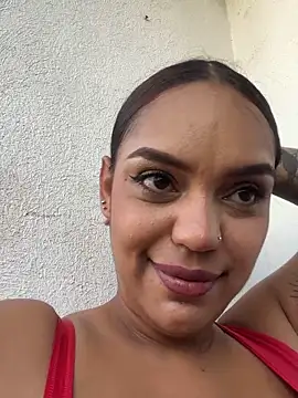 Sara-77 webcam