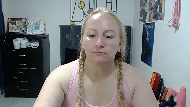 emperabigbootybigass webcam