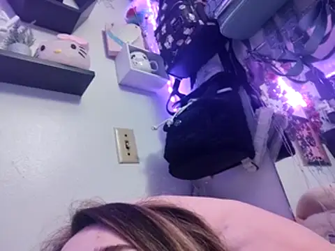 xKittyMeowz webcam