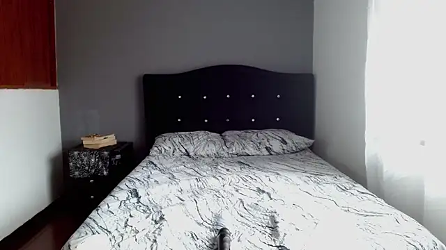 Emilia_1995 webcam