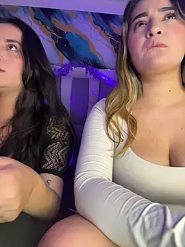 Antonella_Julieta webcam